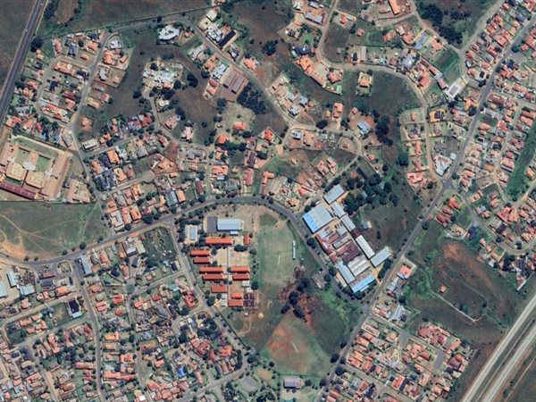 1 332 m² Land 1 332 m² Land
