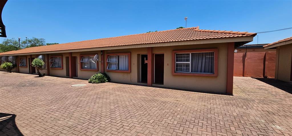 323  m² Commercial space in Polokwane Central photo number 6