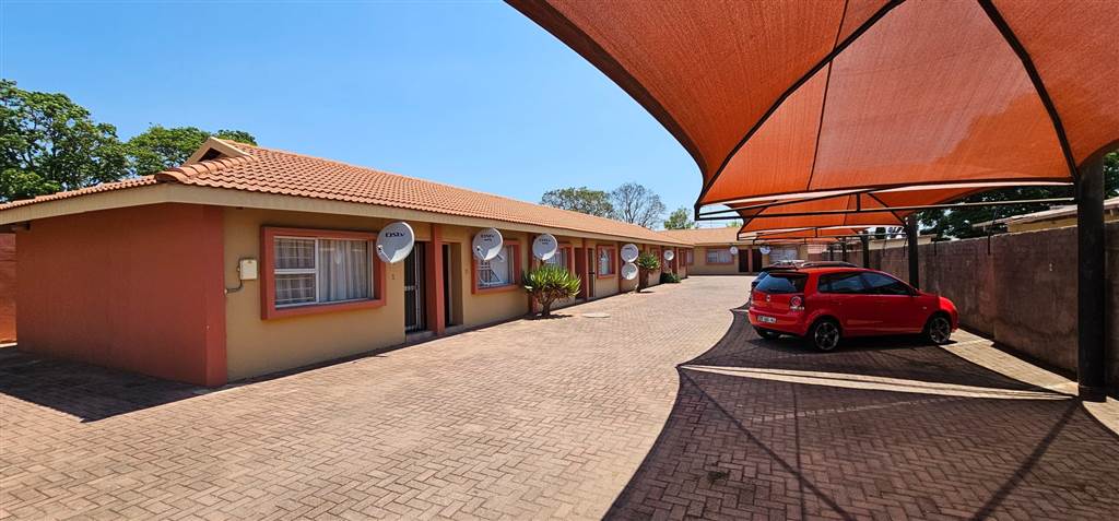 323  m² Commercial space in Polokwane Central photo number 4