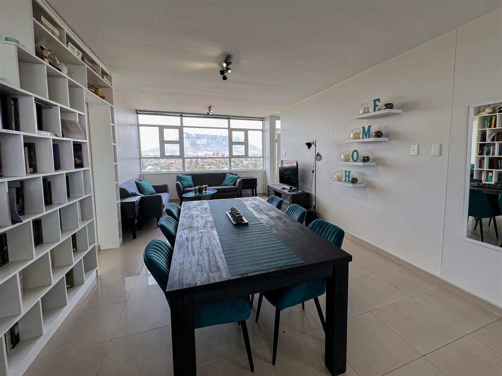 3 Bed Apartment in Milnerton Central photo number 4