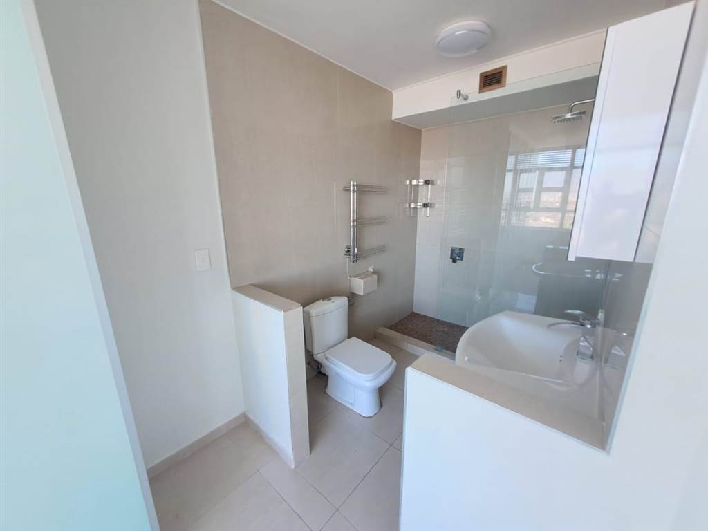 3 Bed Apartment in Milnerton Central photo number 17