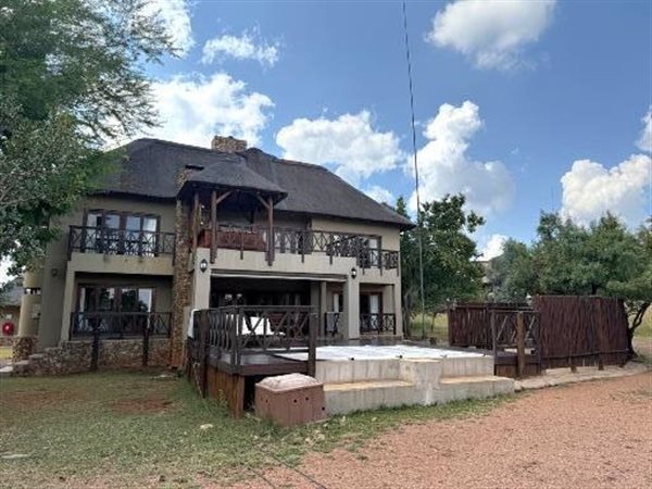 4 Bedroom House 4 Bedroom House