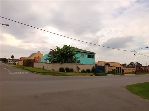 3 Bedroom House 3 Bedroom House