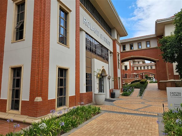 30  m² Office Space in Bryanston