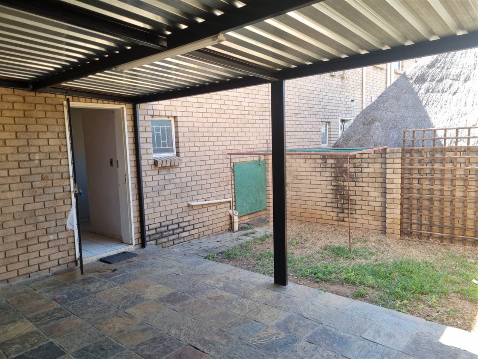 2 Bed Townhouse in Rustenburg Central photo number 19