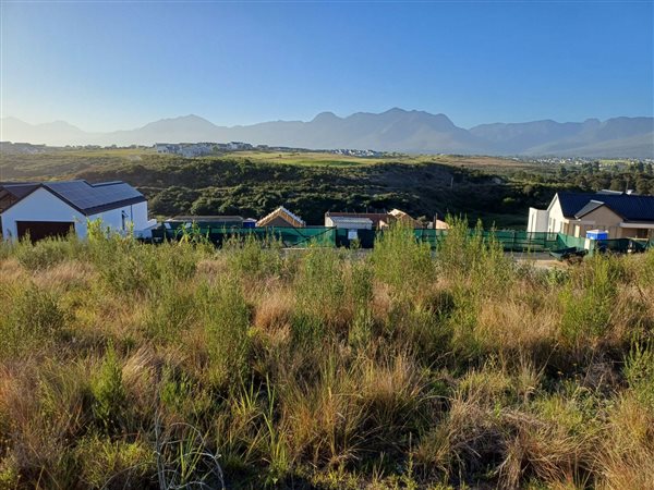 1314 m² Land available in Kingswood Golf Estate