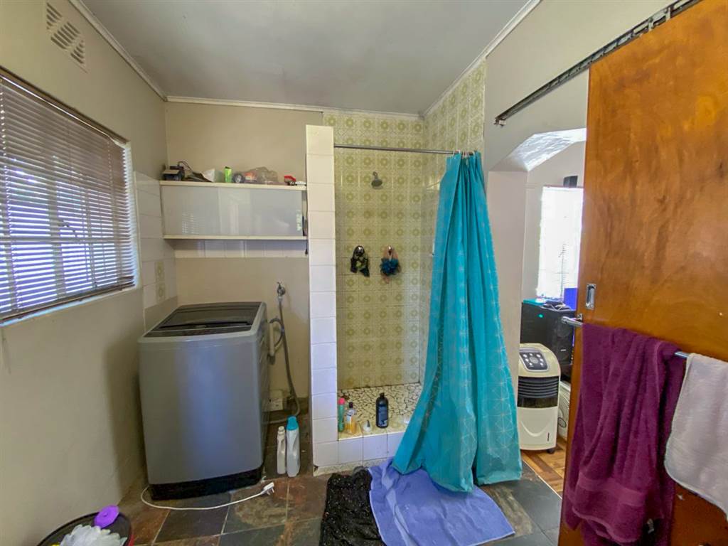 3 Bed House in Paarl photo number 12