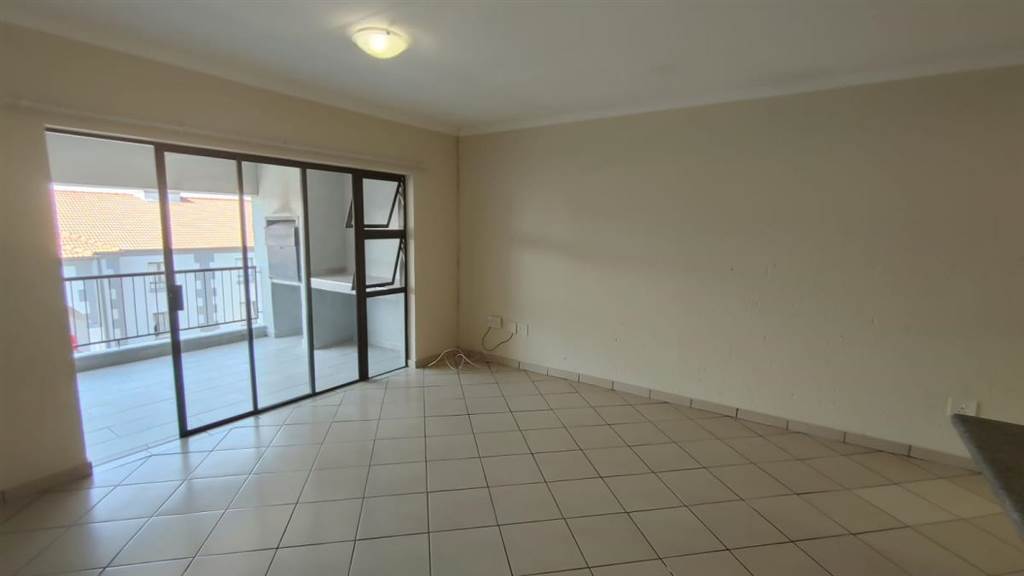 2 Bed Apartment in Northgate photo number 6