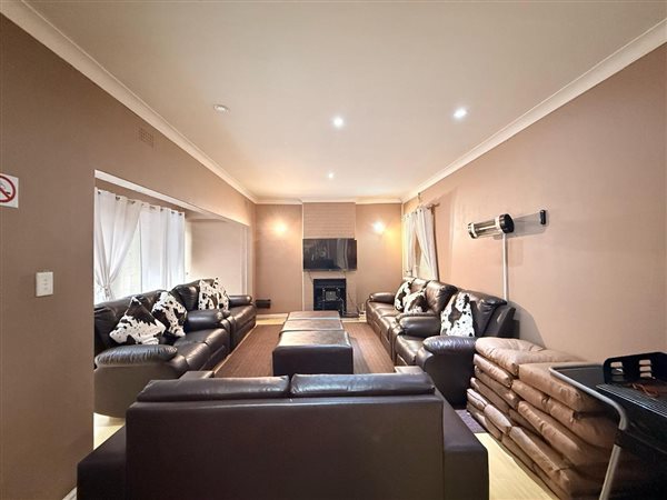 5 Bedroom House