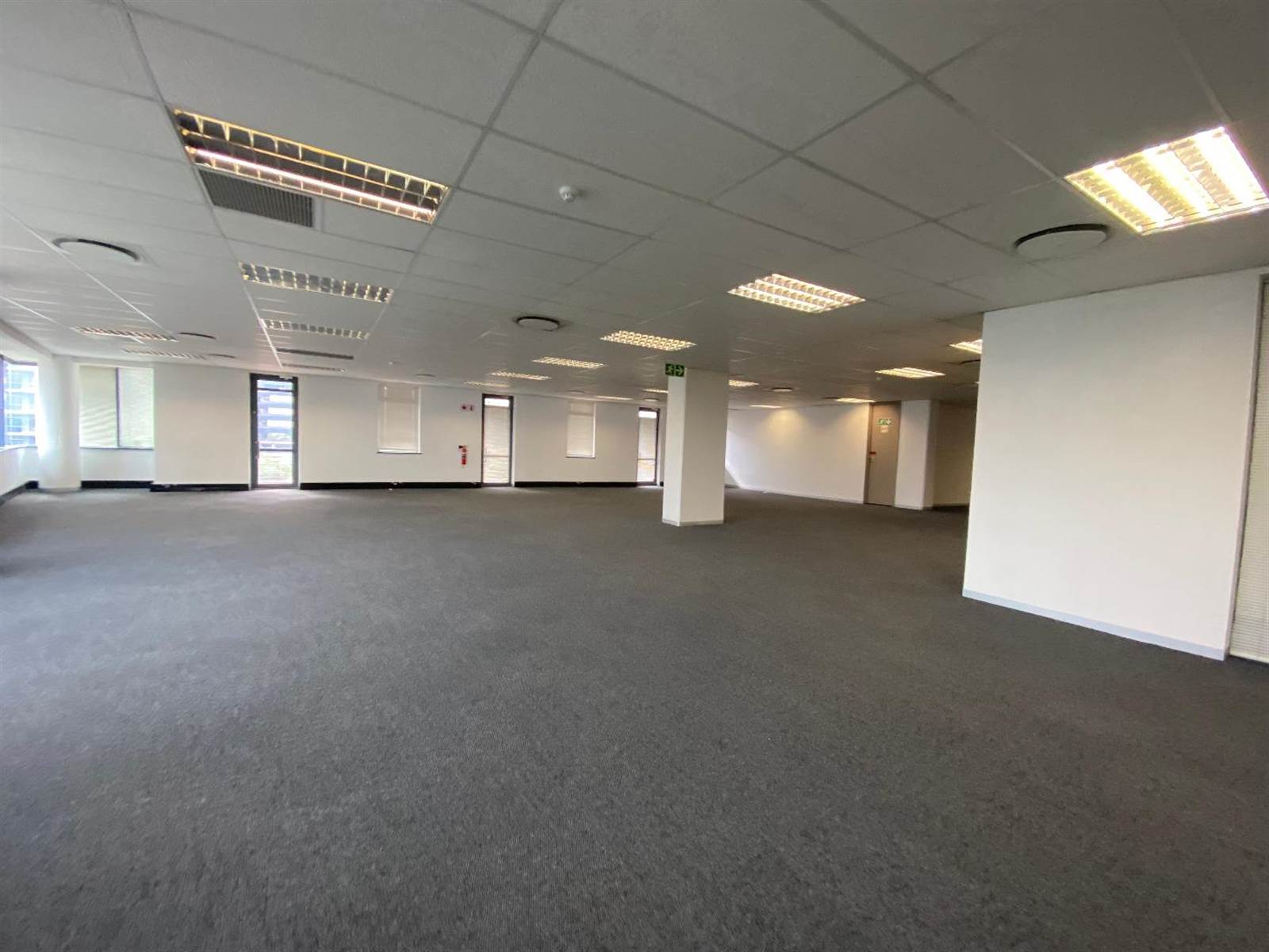 633  m² Commercial space in Sandown photo number 16