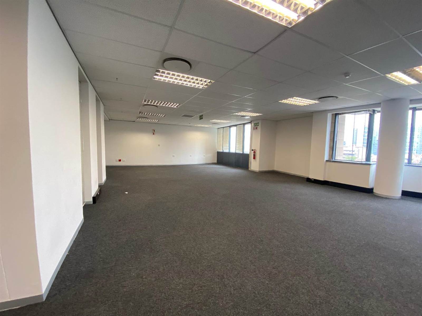 633  m² Commercial space in Sandown photo number 27