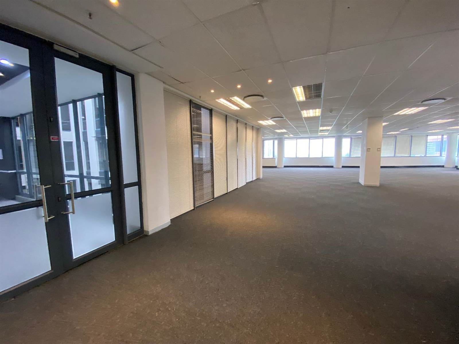 633  m² Commercial space in Sandown photo number 21