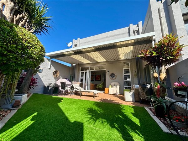 2 Bedroom Townhouse 2 Bedroom Townhouse