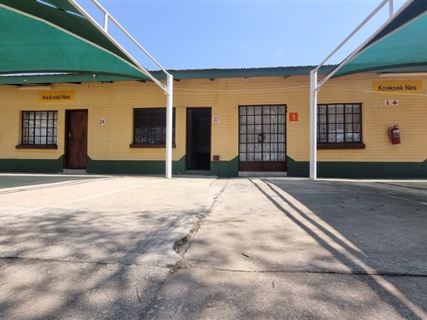 Bachelor apartment in Palmietfontein