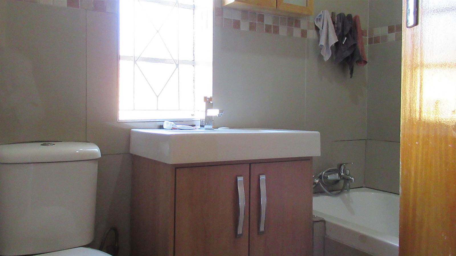 2 Bed House in Turffontein photo number 28