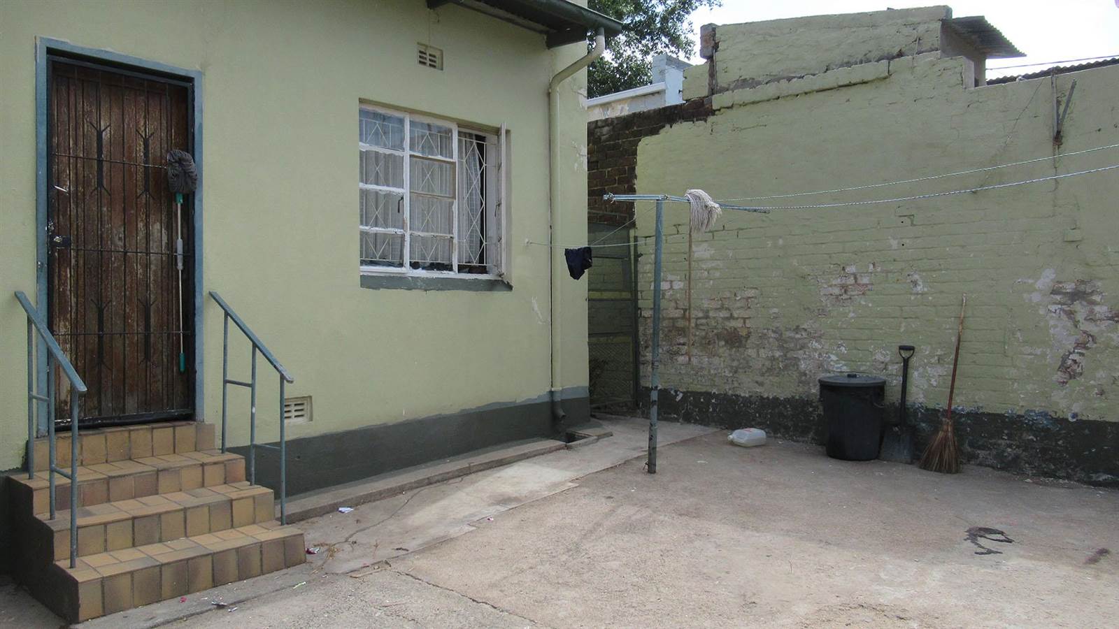 2 Bed House in Turffontein photo number 17