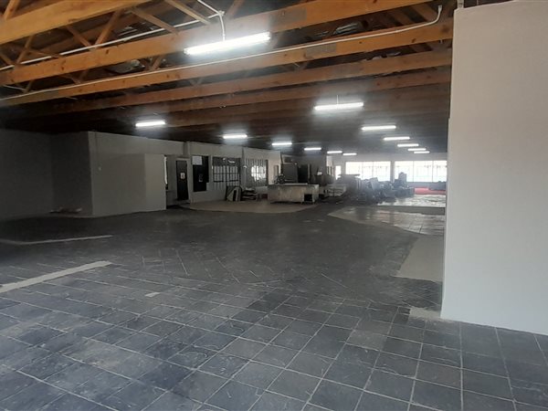 550  m² Industrial space