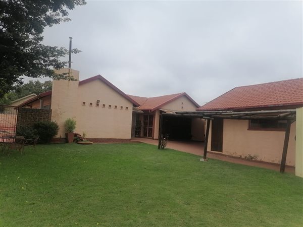 4 Bedroom House 4 Bedroom House