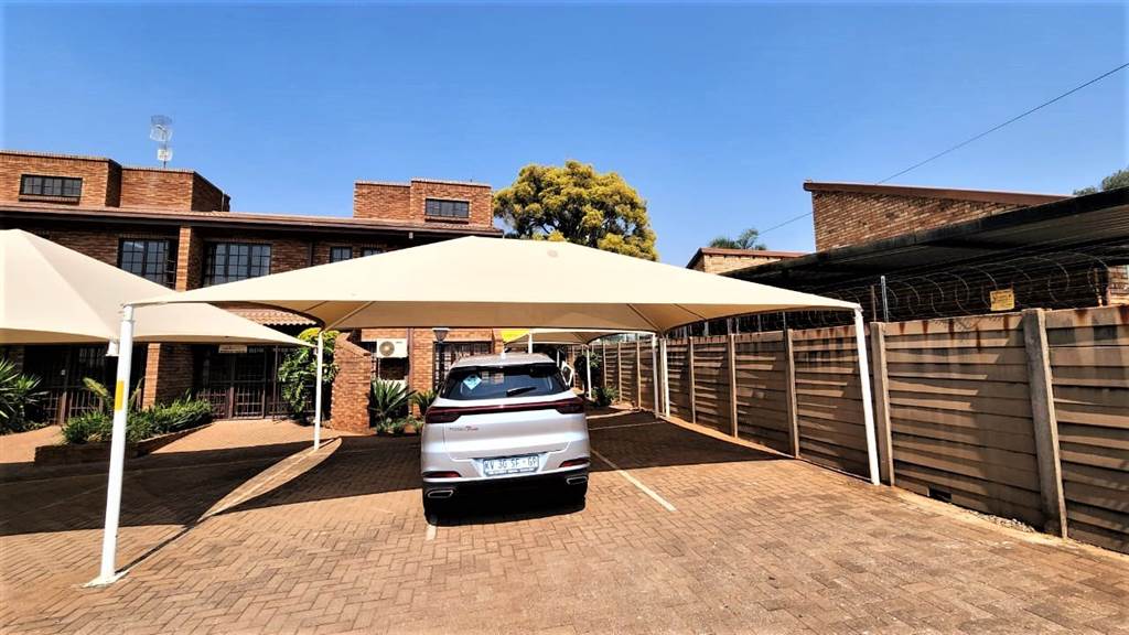 205  m² Commercial space in Centurion CBD photo number 14