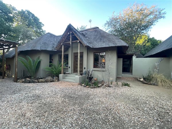 3 Bedroom House 3 Bedroom House