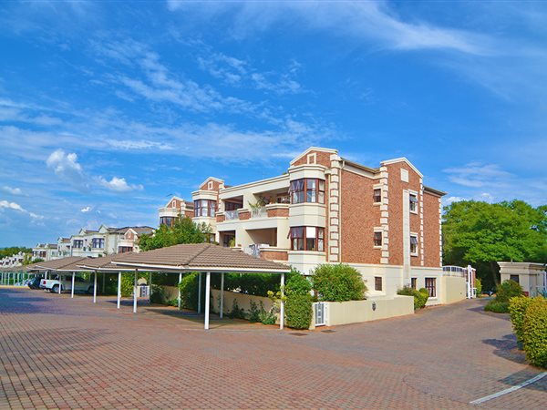 3 Bed Penthouse in Bryanston