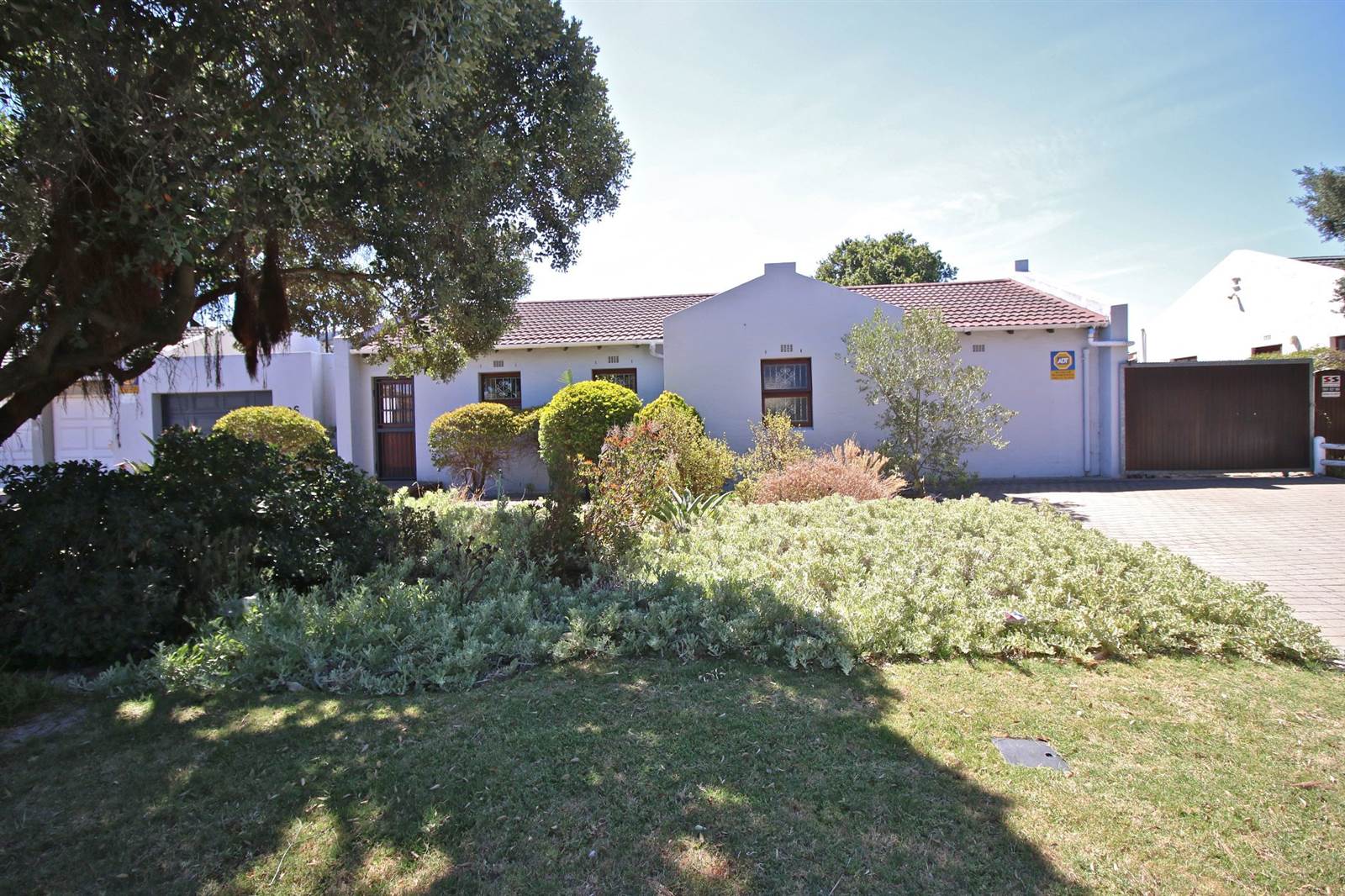 3 Bed House in Edgemead photo number 26