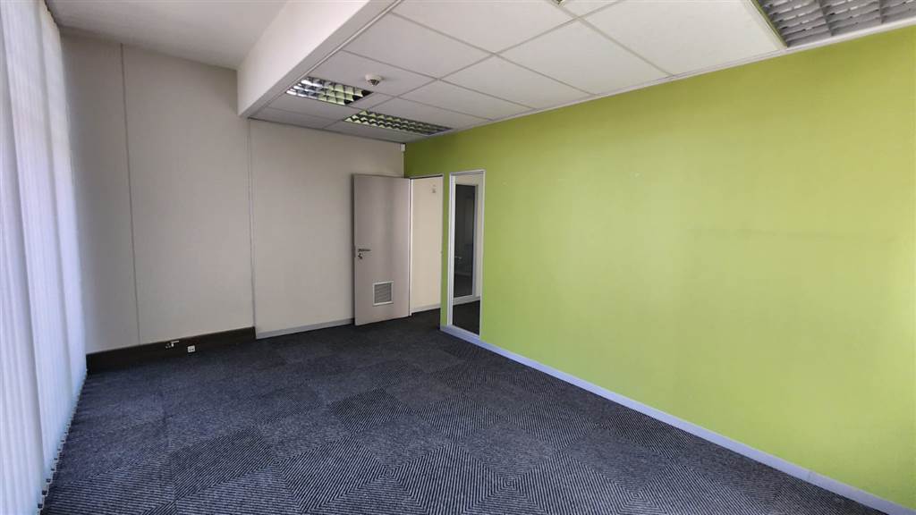 815  m² Commercial space in Centurion CBD photo number 4