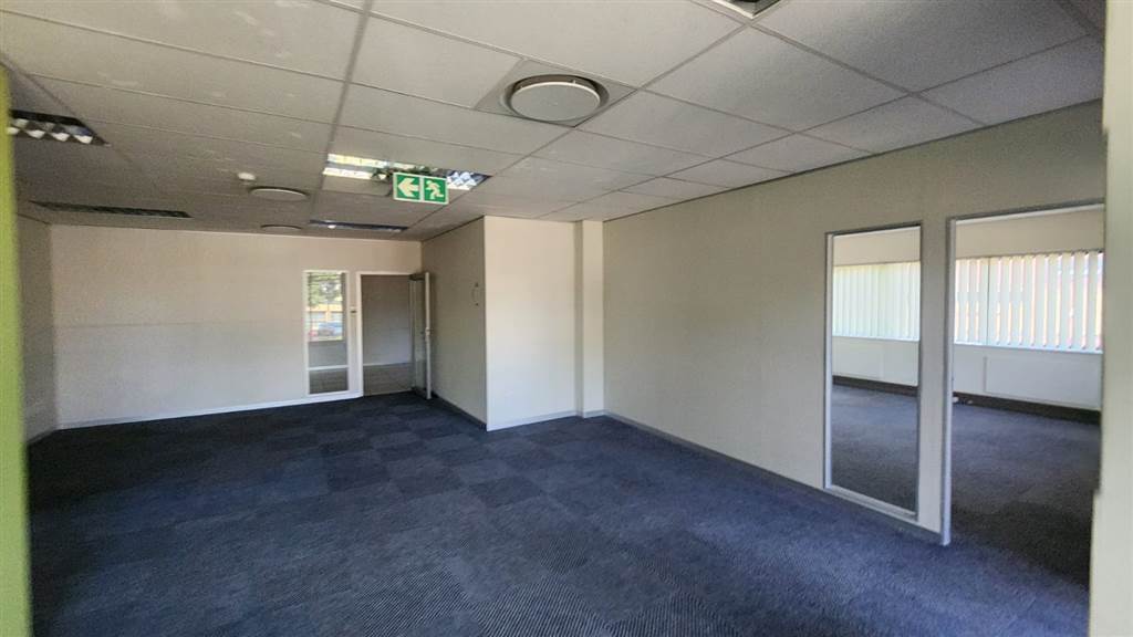 815  m² Commercial space in Centurion CBD photo number 12