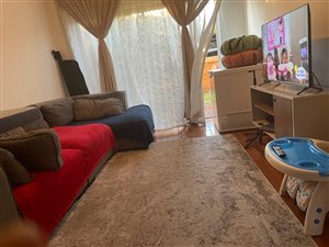 2 Bed Townhouse in Heuwelsig Estate