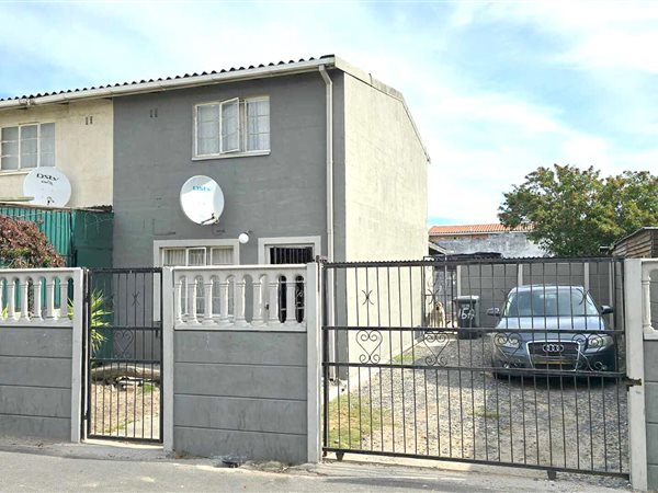 2 Bedroom Townhouse 2 Bedroom Townhouse