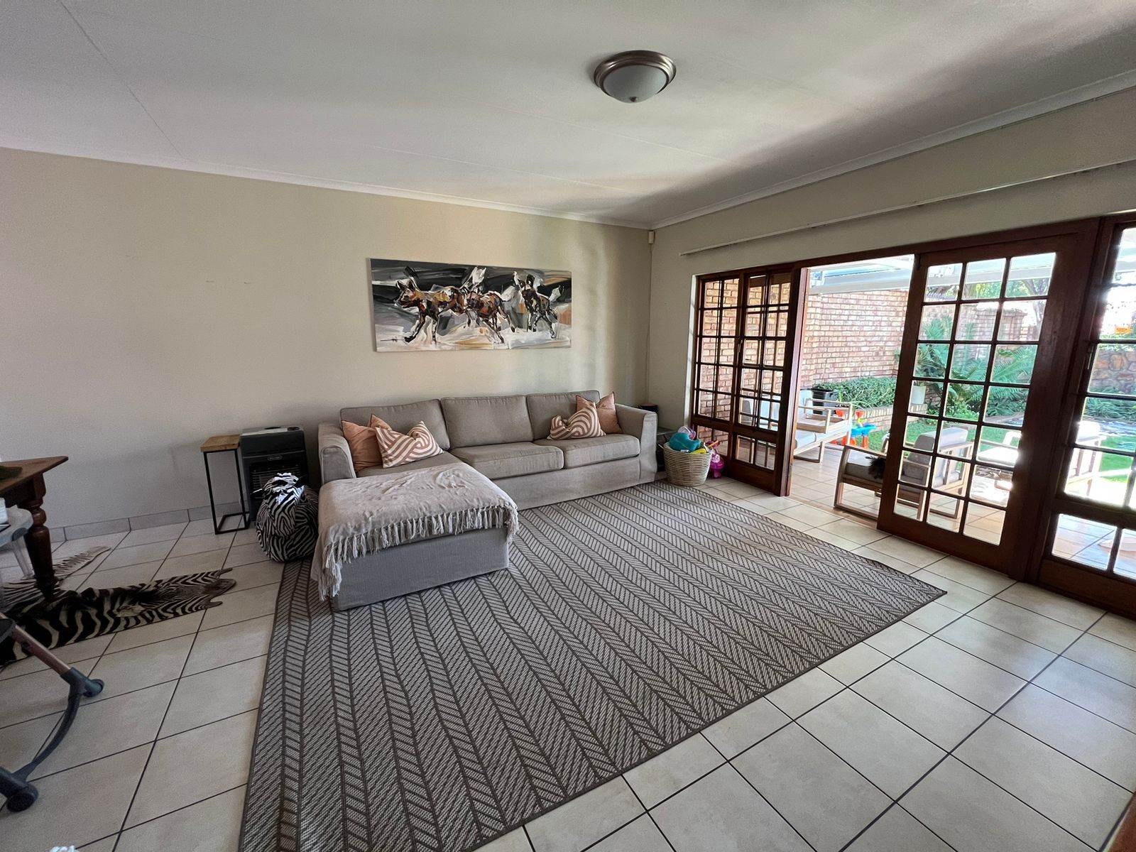 2 Bed House in Waterkloof photo number 15