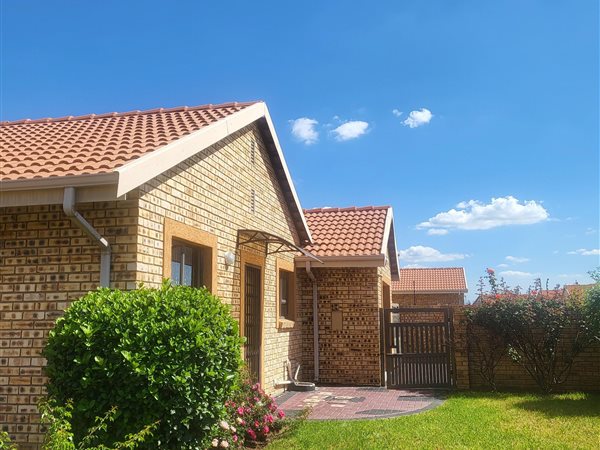 3 Bedroom House 3 Bedroom House