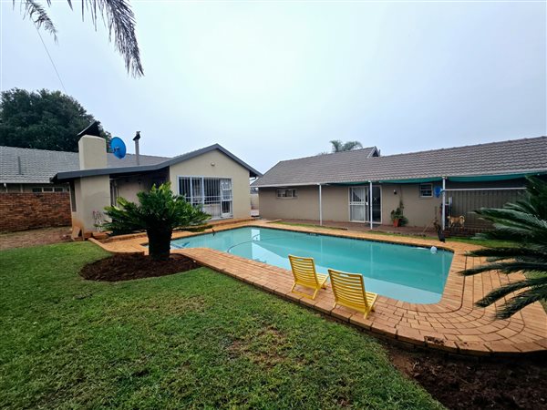 3 Bedroom House 3 Bedroom House