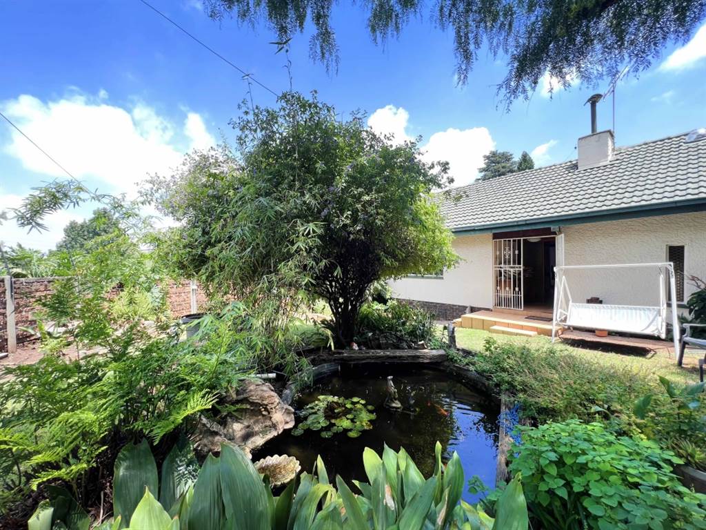 5 Bed House in Constantia Kloof photo number 1