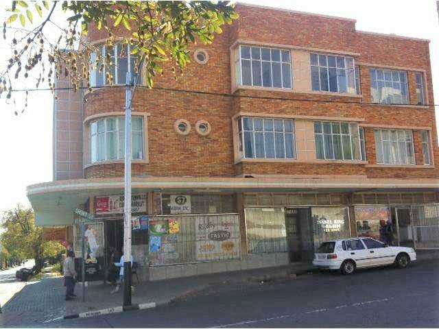 1349  m² Commercial space in Rosettenville photo number 2