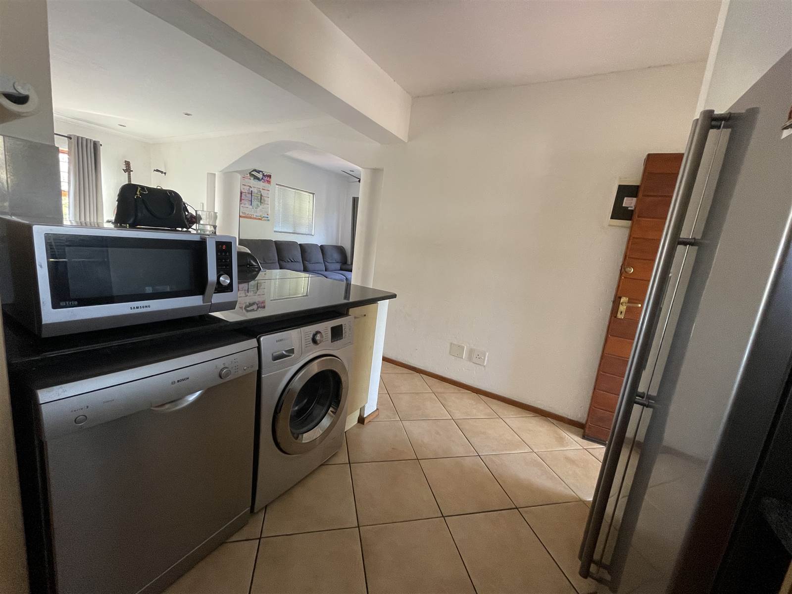 4 Bed Apartment in Sunninghill photo number 4