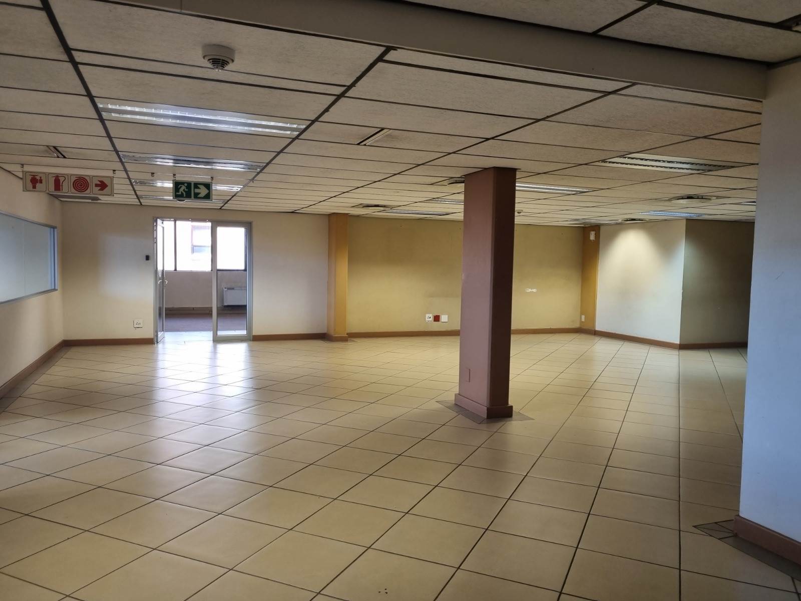 2300  m² Commercial space in Hatfield photo number 3