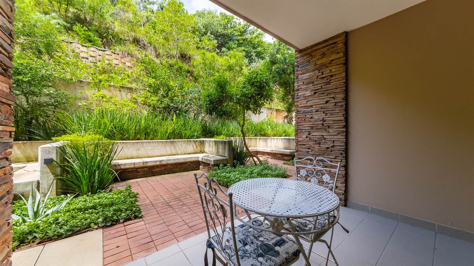 1 Bed Apartment in Zimbali Estate photo number 8