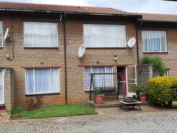 1 Bed Apartment in Krugersdorp North