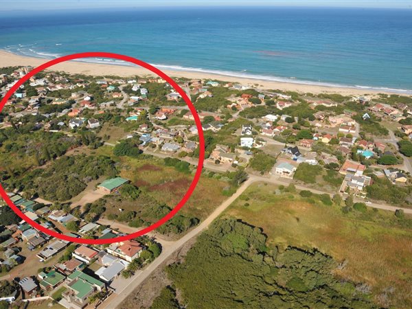 744 m² Land available in Paradise Beach