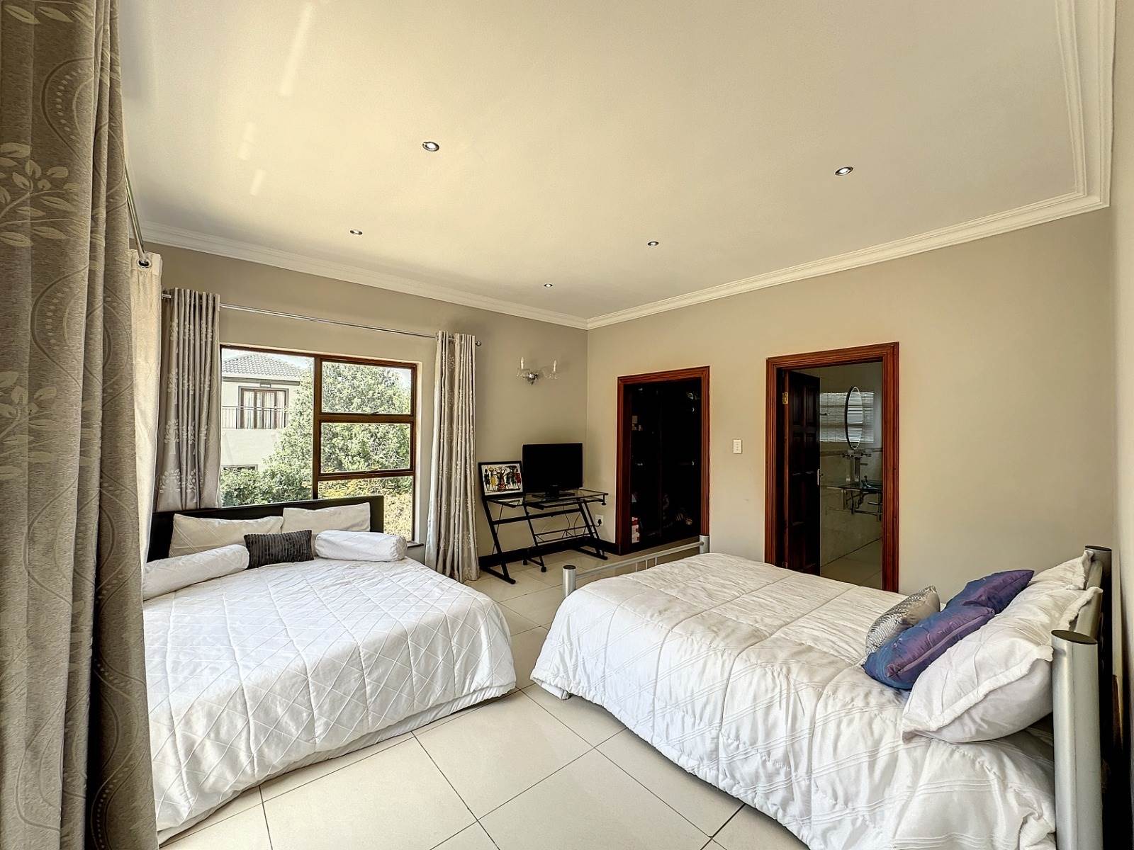 5 Bed House in Pretorius Park photo number 20