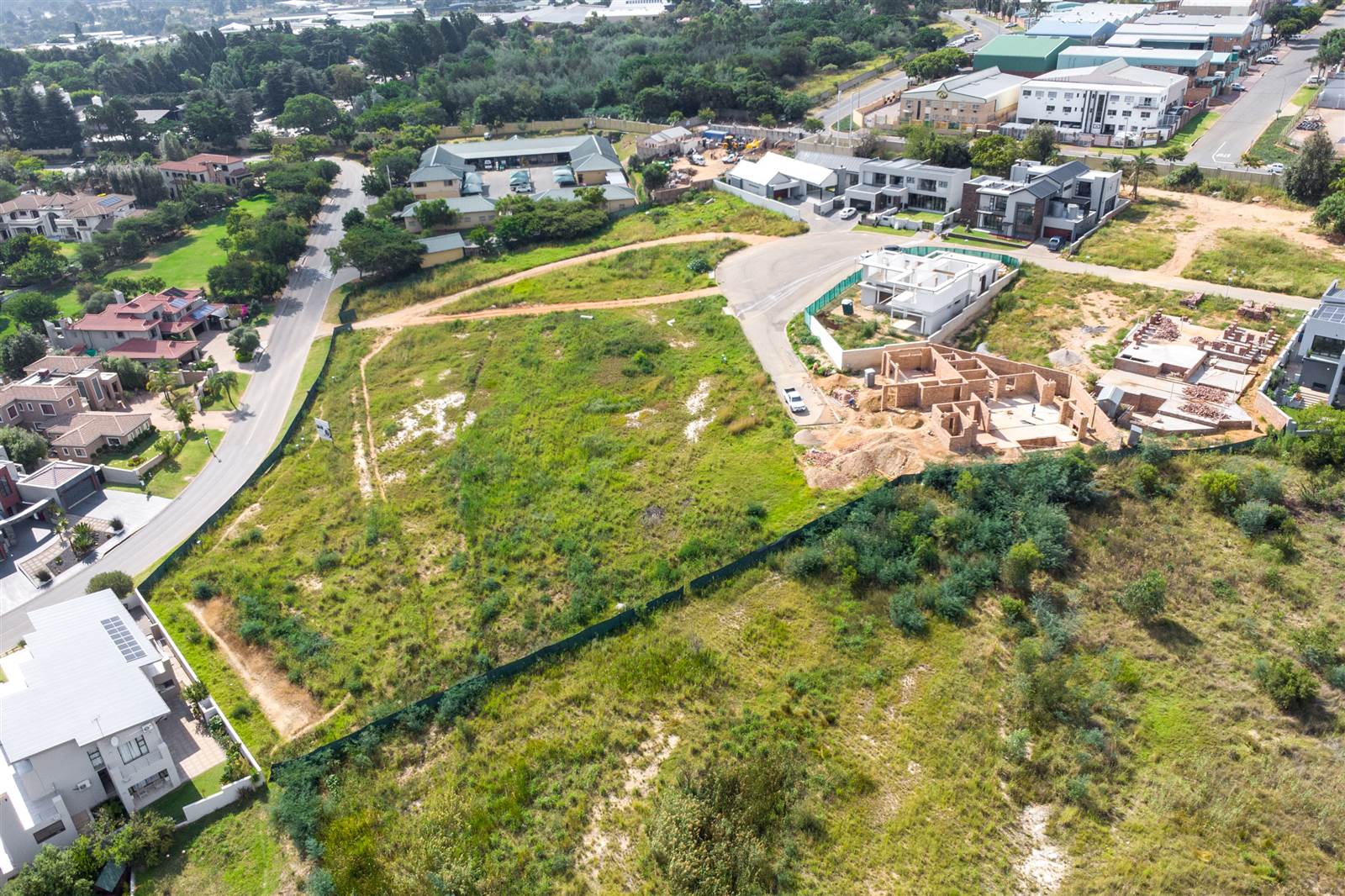 605 m² Land available in Eagle Canyon Golf Estate photo number 4