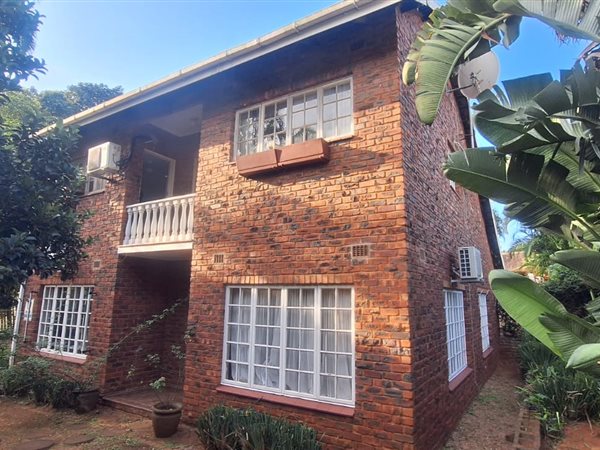 4 Bedroom House 4 Bedroom House