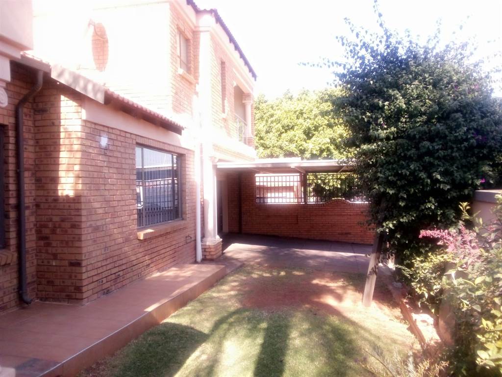 3 Bed House to rent in Philip Nel Park RR4132933 Private Property