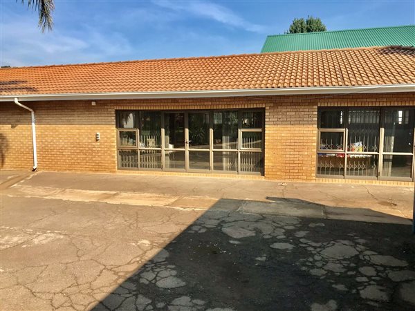 150  m² Commercial space in Bredell AH