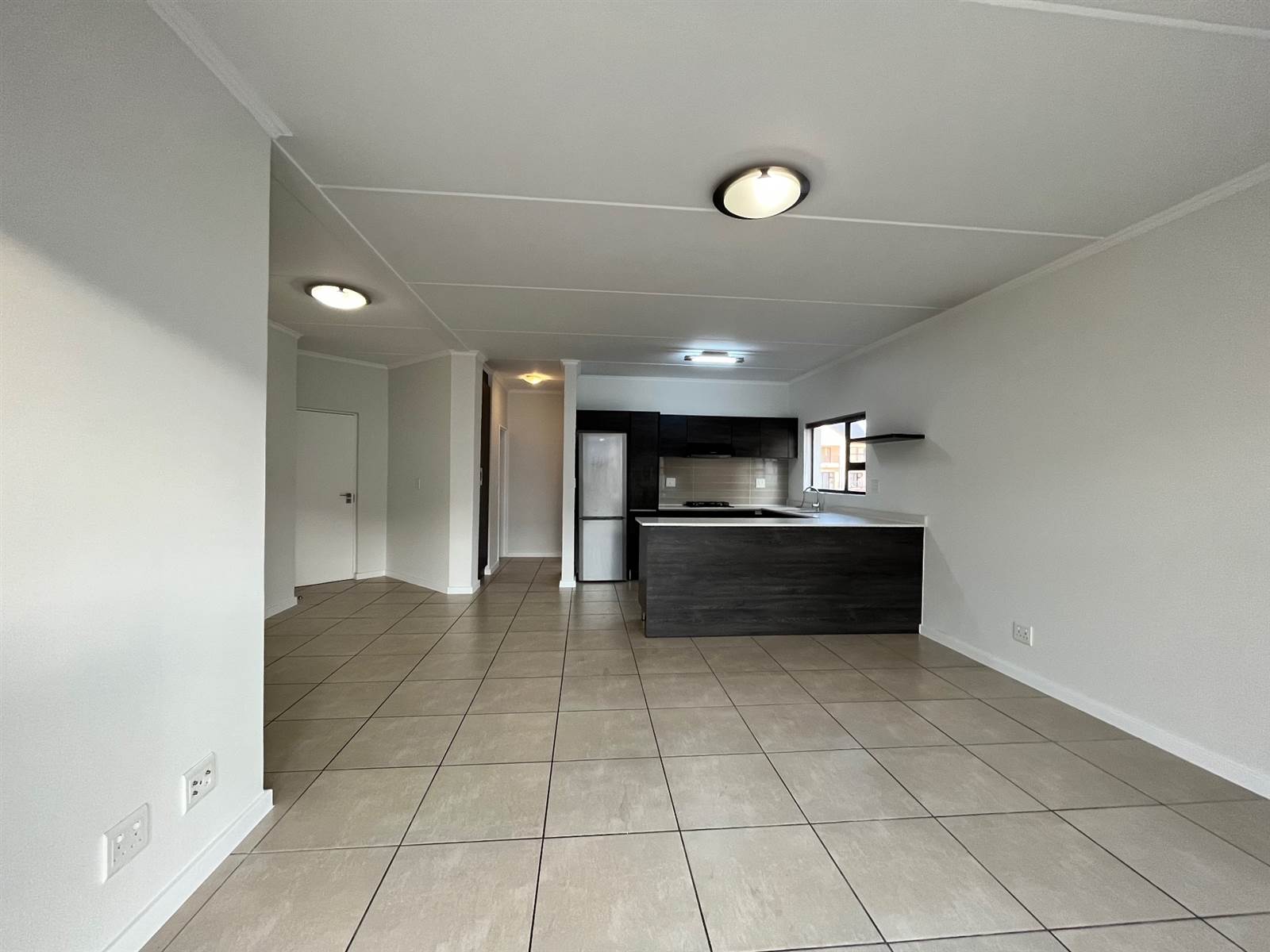 2 Bed Apartment in Greenstone Crest photo number 7