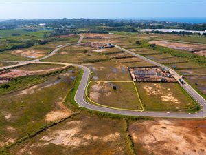 3805 m² Land available in Ballito Commercial District