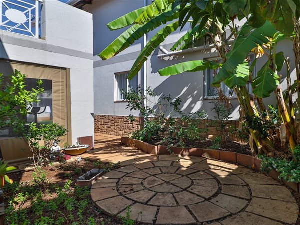 3 Bedroom Townhouse 3 Bedroom Townhouse