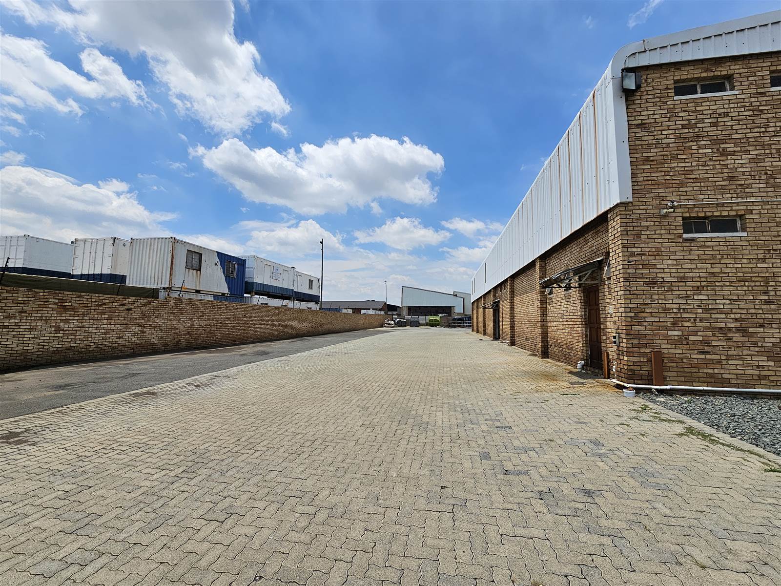 3600  m² Industrial space in Alrode photo number 4