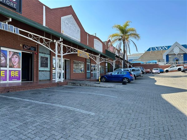 100  m² Commercial space in Ferndale
